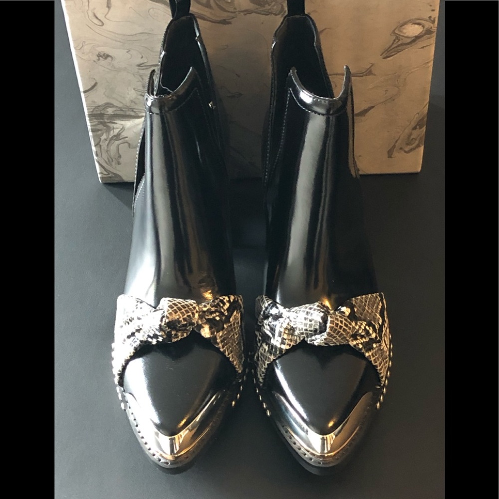 Jeffrey Campbell boots Size 39 NWOT
